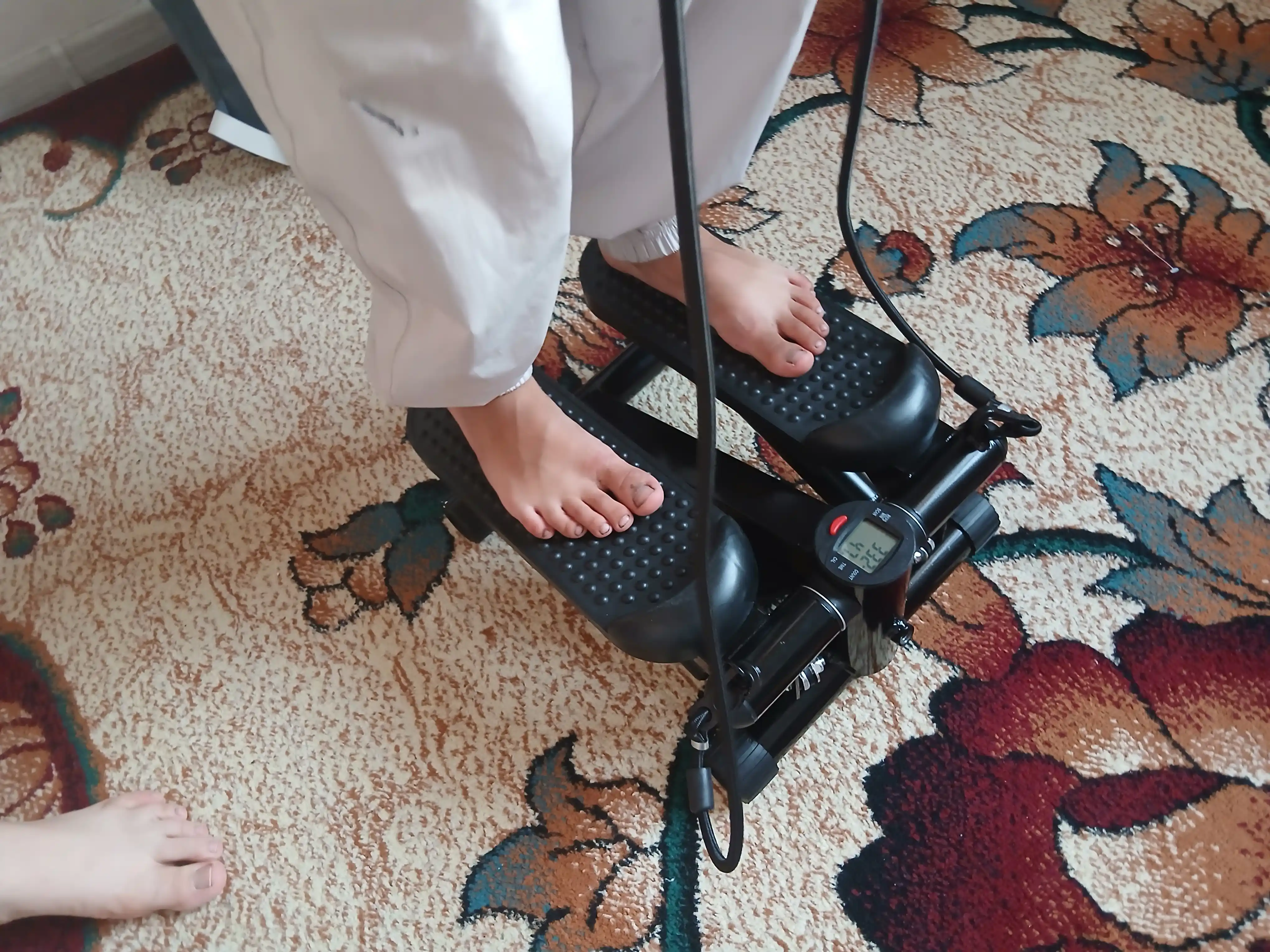 Mini stepper espanderlar bilan, 11 daraja, 120 kg gacha