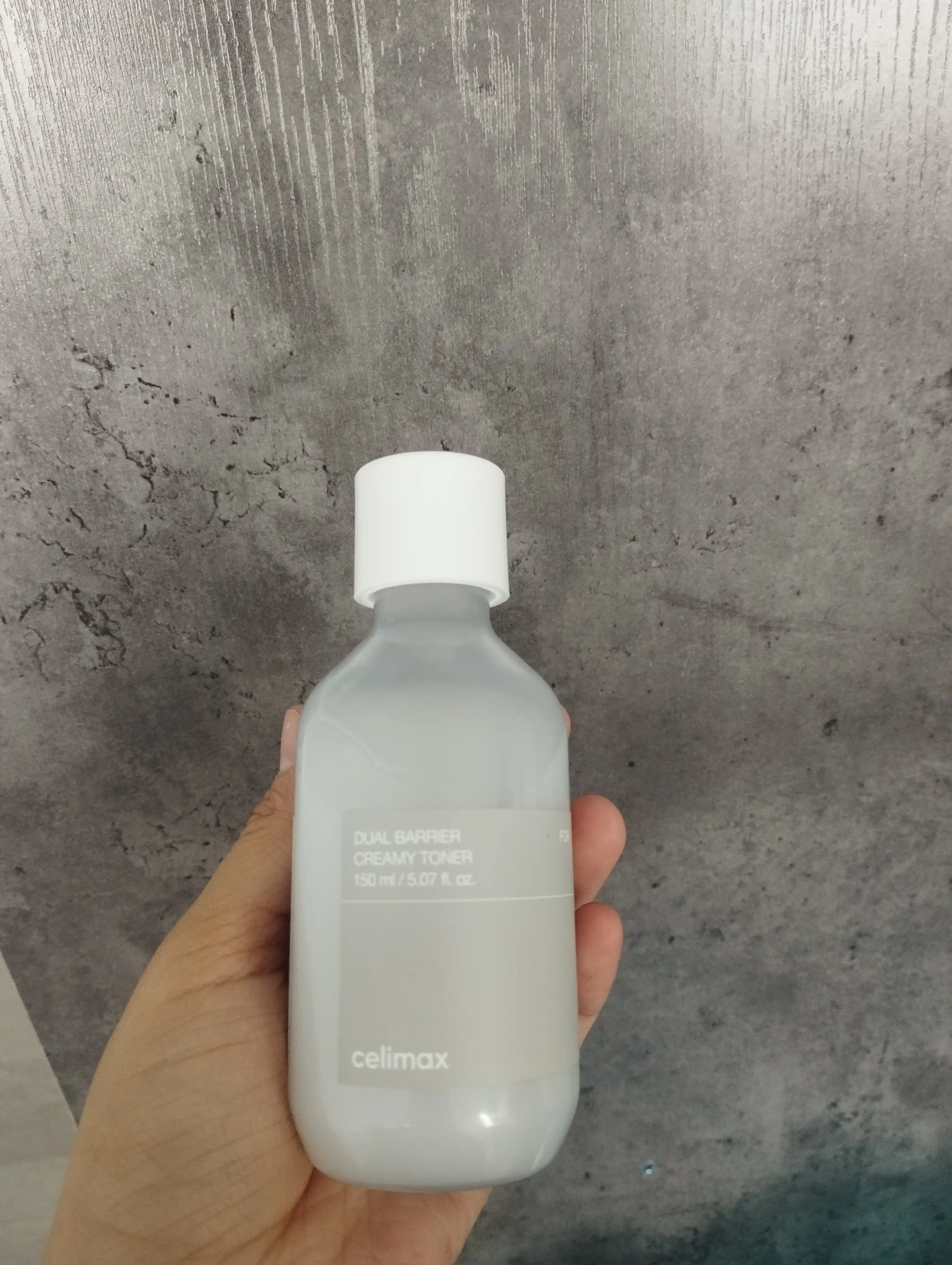 Celimax — Kremli toner 5 ta seramid bilan teri himoya to‘sig‘ini qo‘llab-quvvatlovchi, 150 ml