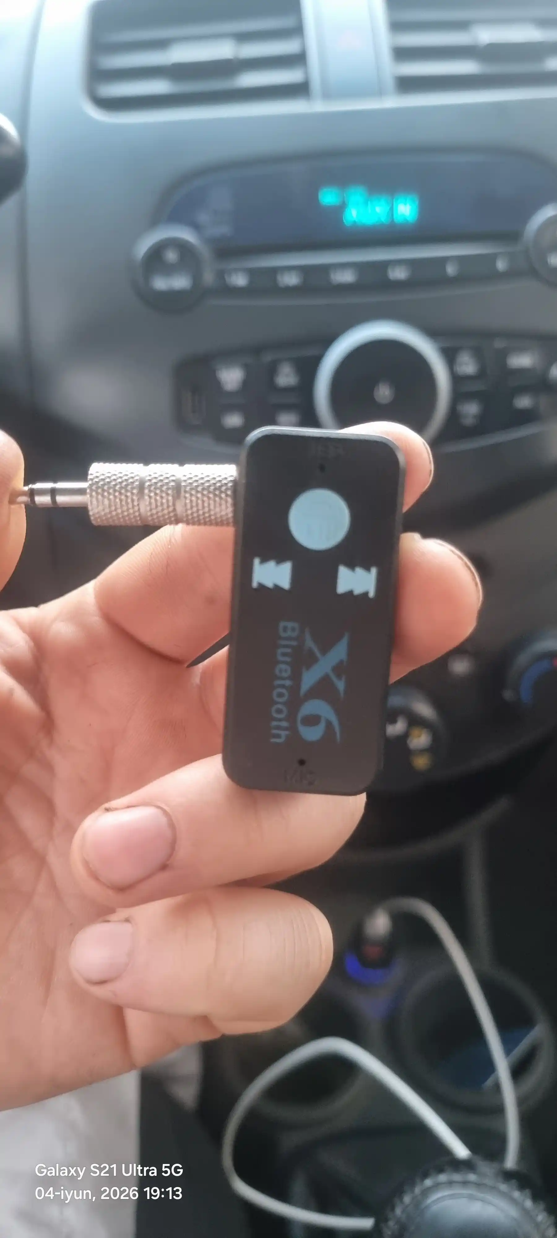 Avtomobil uchun Bluetooth adapteri AUX/USB - Simsiz audio ulanish