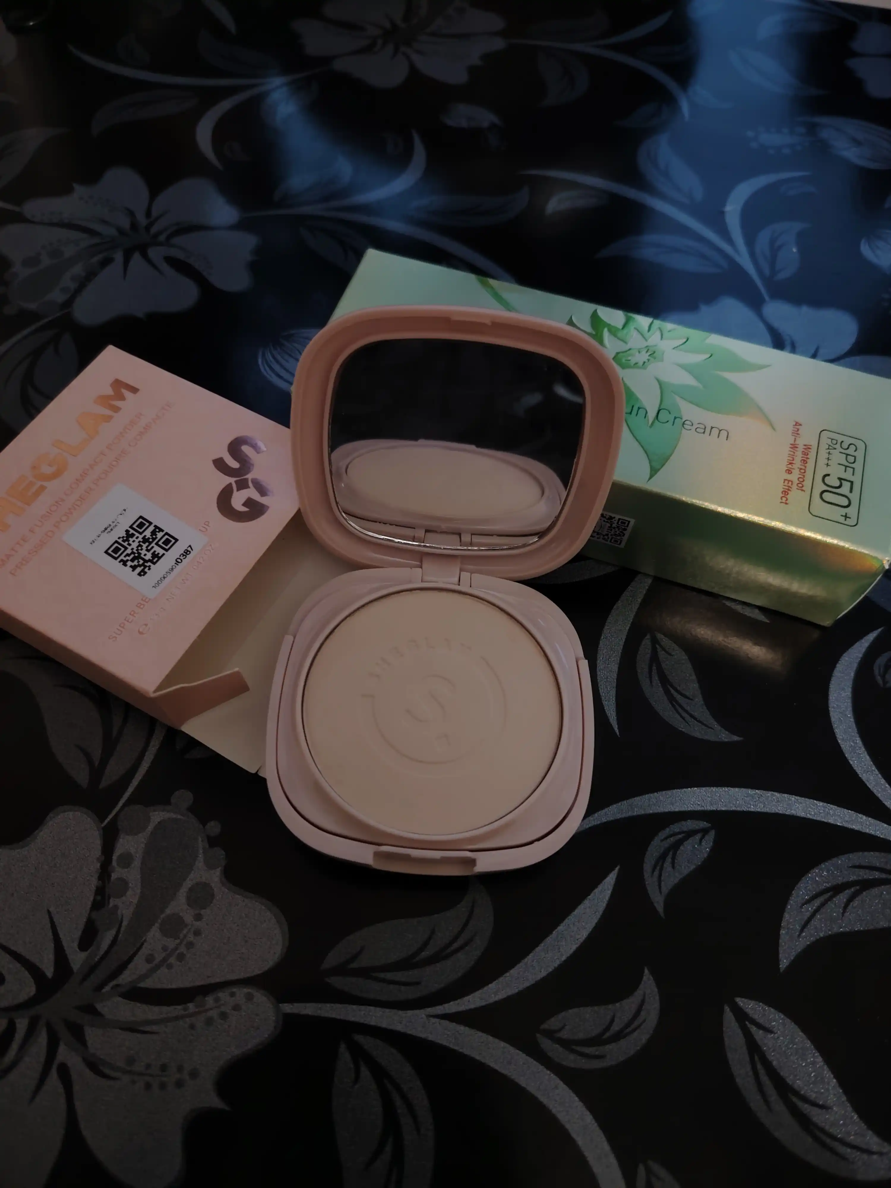 Пудра для лица Sheglam 25+SPF