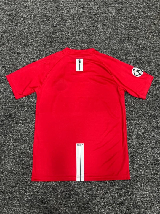 Retro futbol formasi