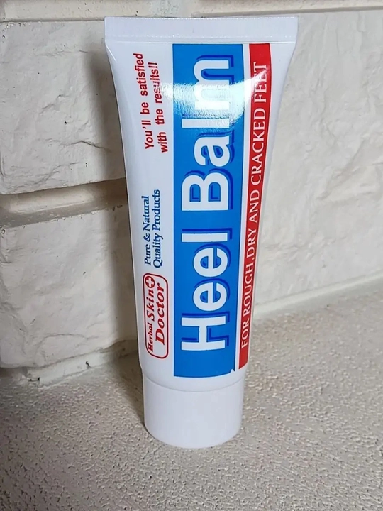 Oyoqdagi yoriqlar va pufakchalarga qarshi tovon uchun krem-balzam, 50 ml
