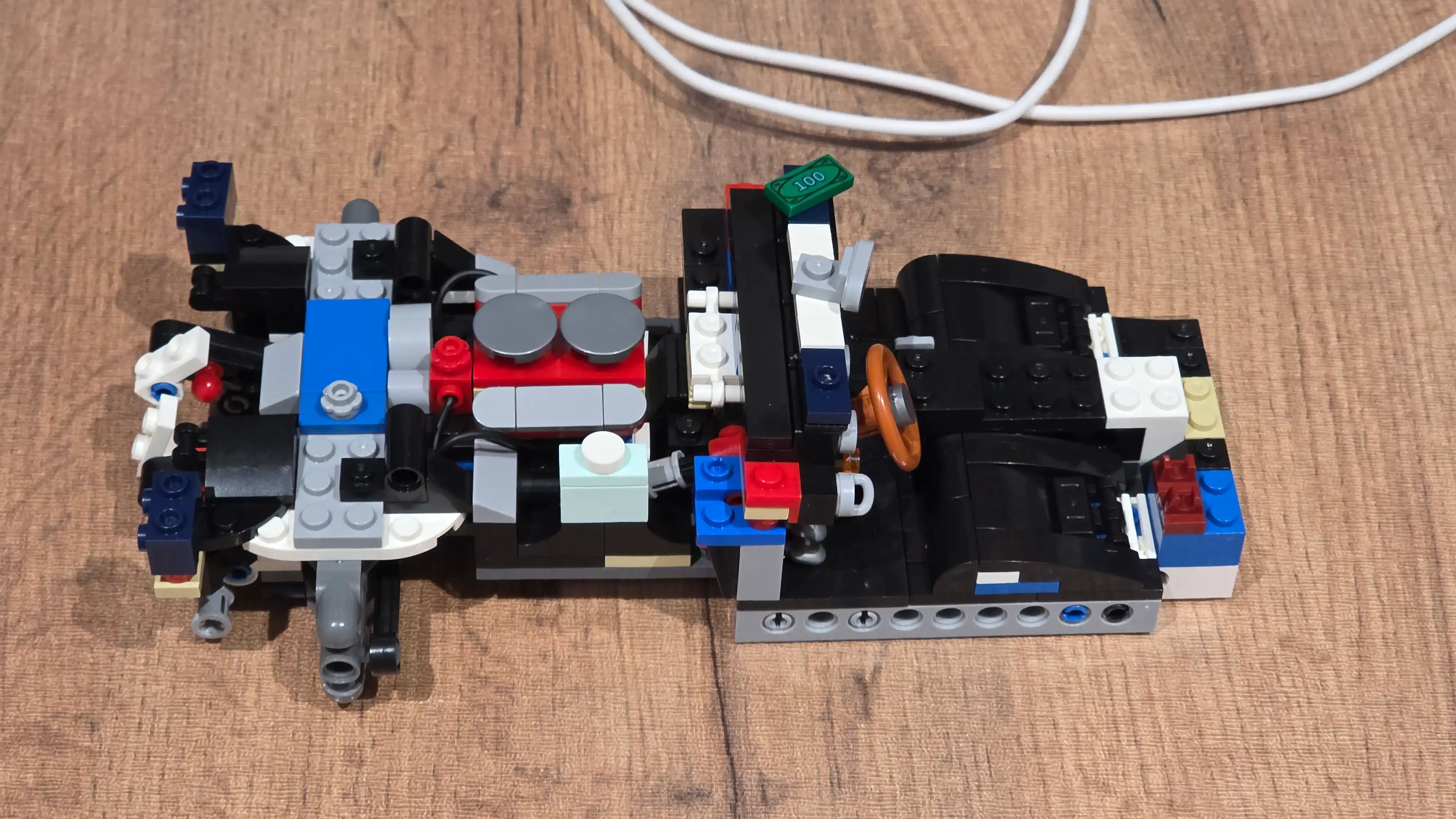 Formula 1 poyga mashinasi konstruktori, katta model 1:8 Technic, LEGO bilan mos keladi