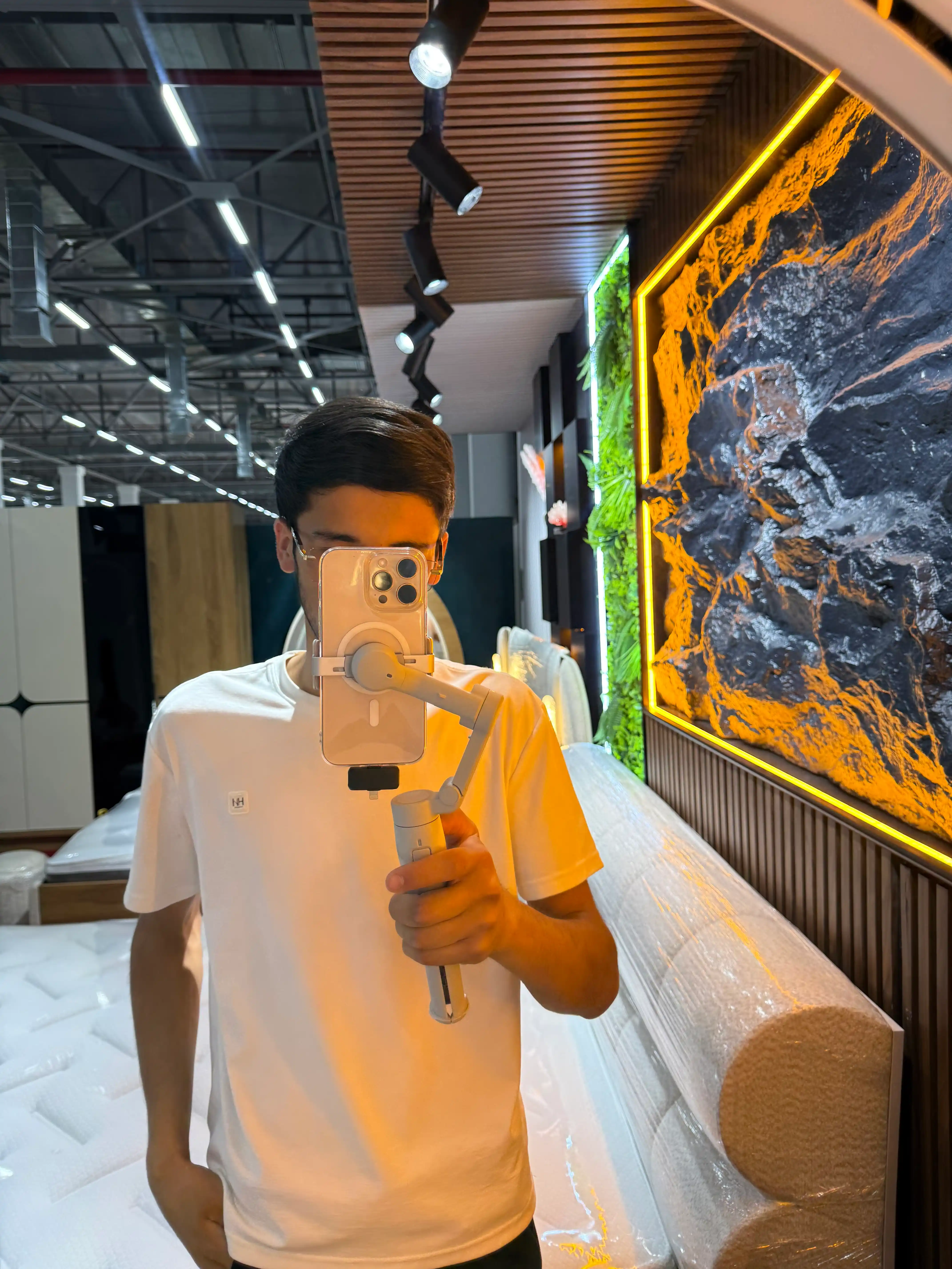 Dji Osmo Mobile 7, 8 telefon stabilizatori
