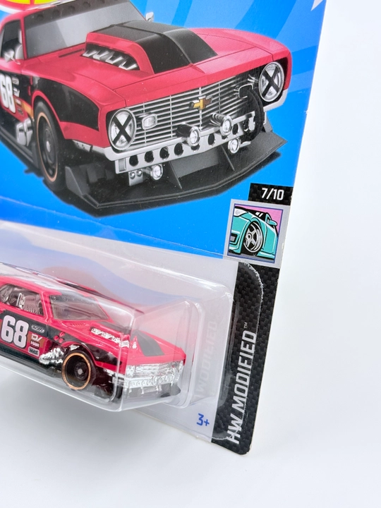 Hot Wheels kolleksion mashinalar (Masshtab 1:64)