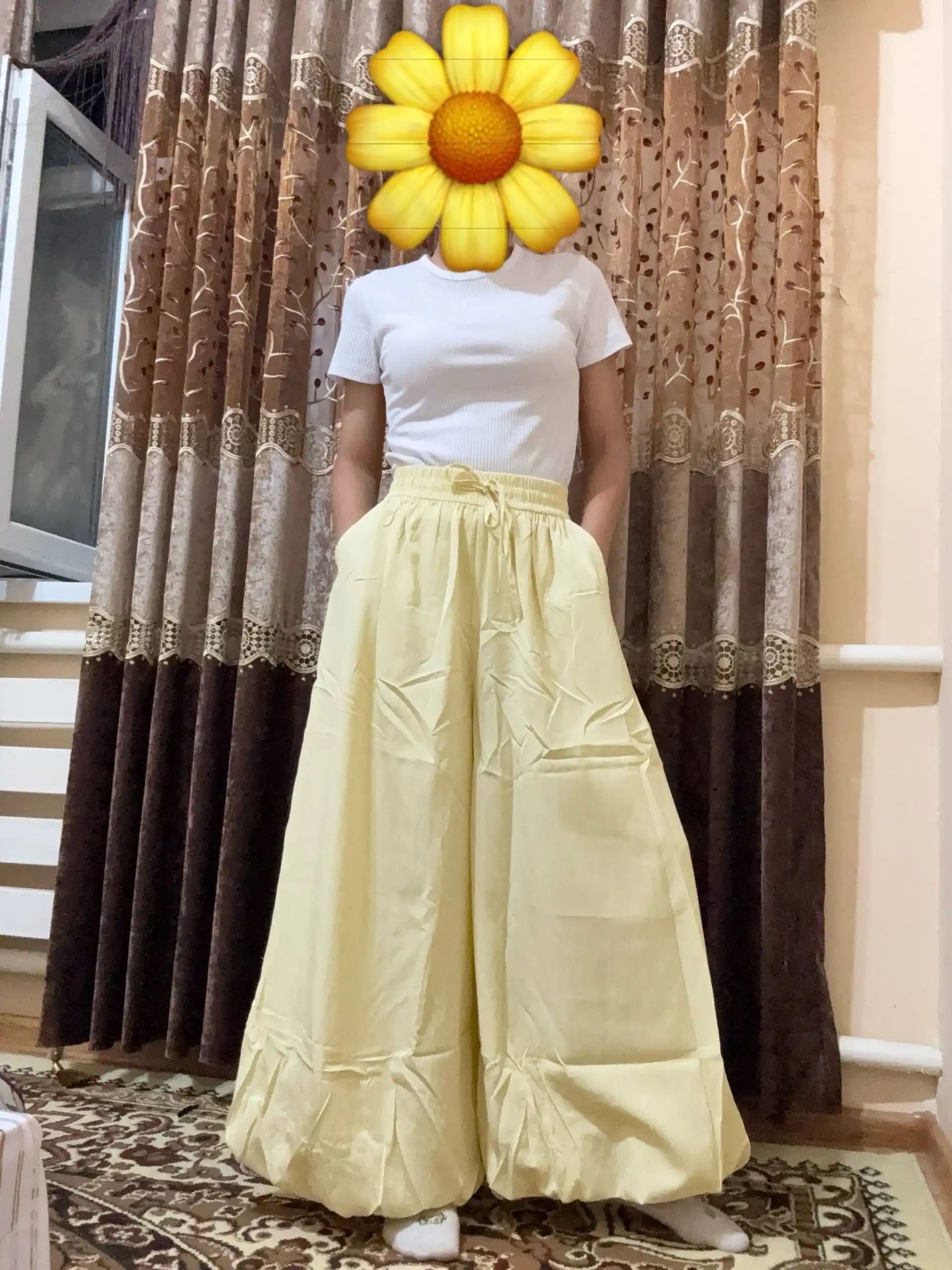 Ayollar uchun keng palacco shim, hajmdor fasonda