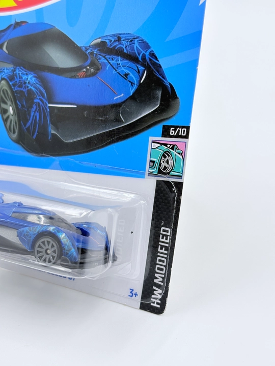Hot Wheels Коллекционная машинка (Масштаб 1:64)
