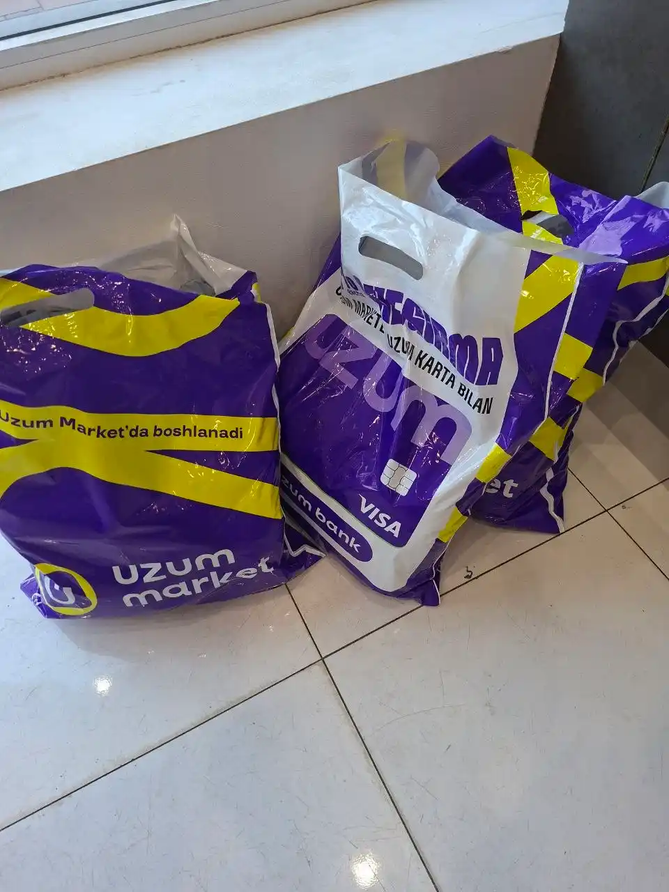 Yozgi mavsum uchun sovuq materialdan erkaklar moda shimlari
