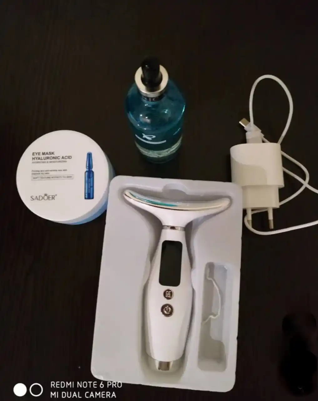 Massajer Yuz va bo‘yin parvarishi uchun 3v1 vibratsion va LED, 7 ta rejim