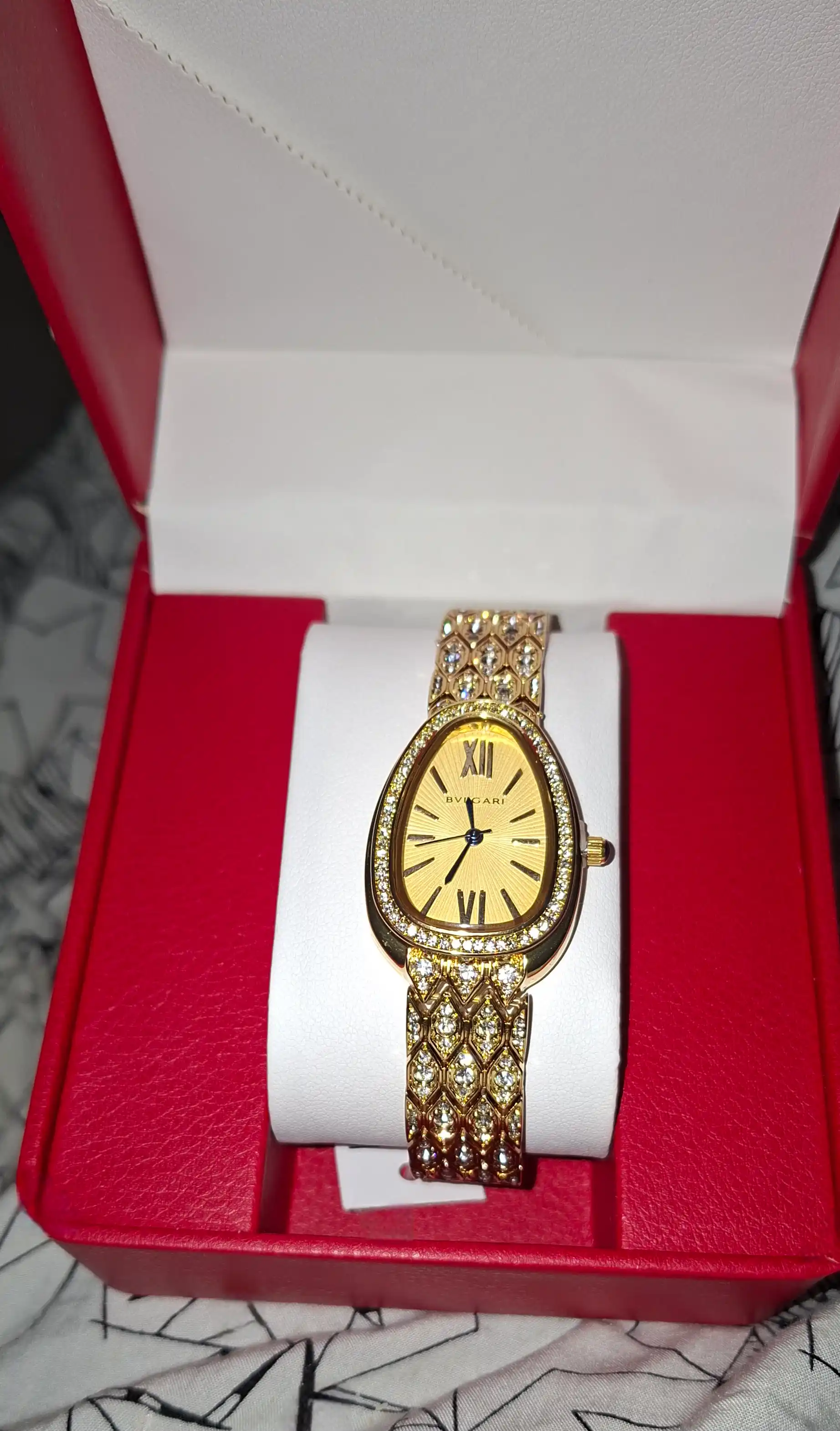 BVLGARI Serpenti uslubidagi ayollar soati