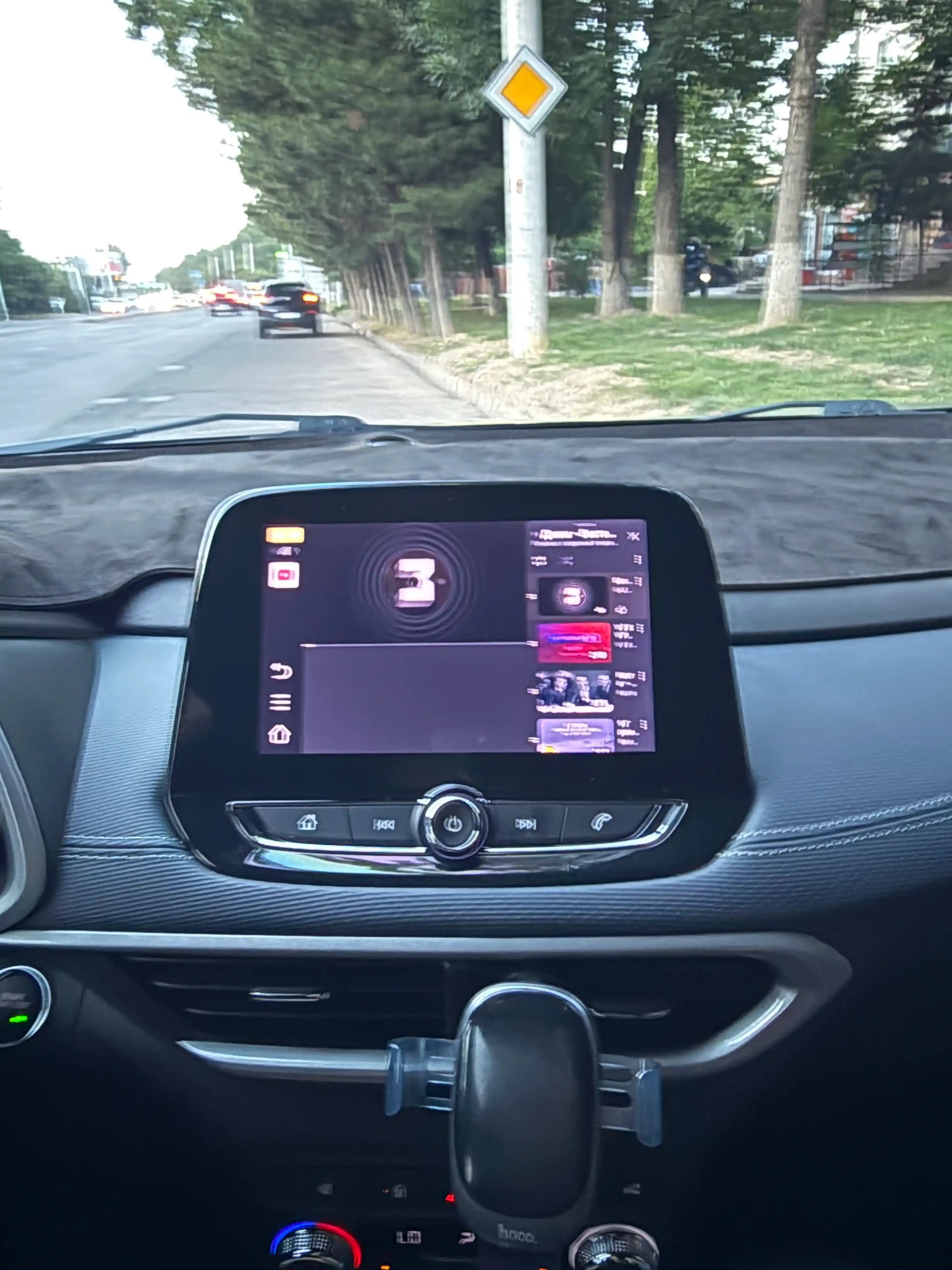 Apple CarPlay и Android auto 4/64