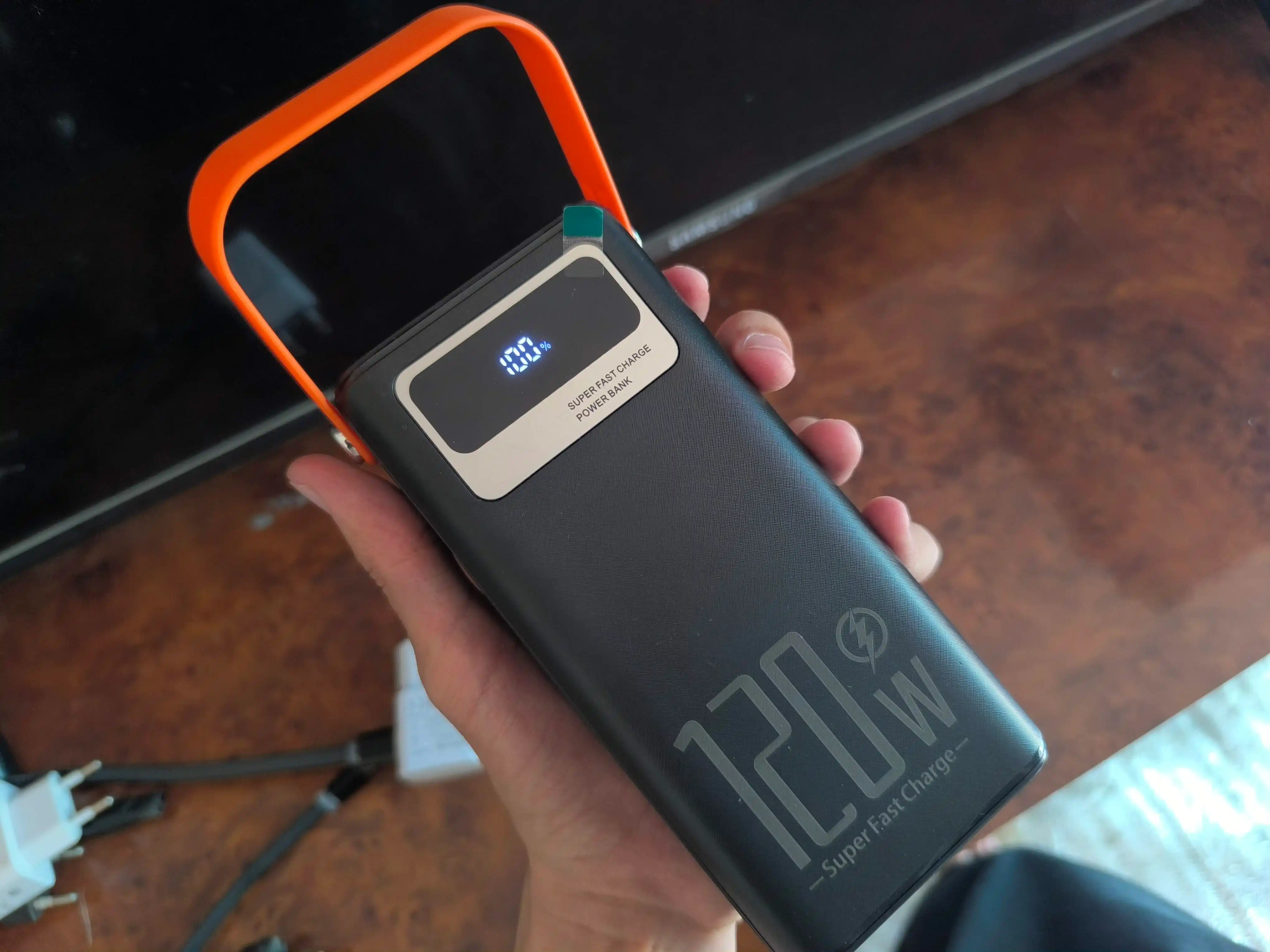 Tez zaryadlanuvchi tashqi akkumulyator, power bank 50000, 100000, 160000
