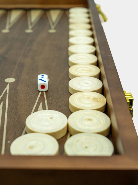 3 ta 1 da stol to‘plami Chess Checkers Backgammon - yog‘ochdan yasalgan shaxmat, shashka va nard