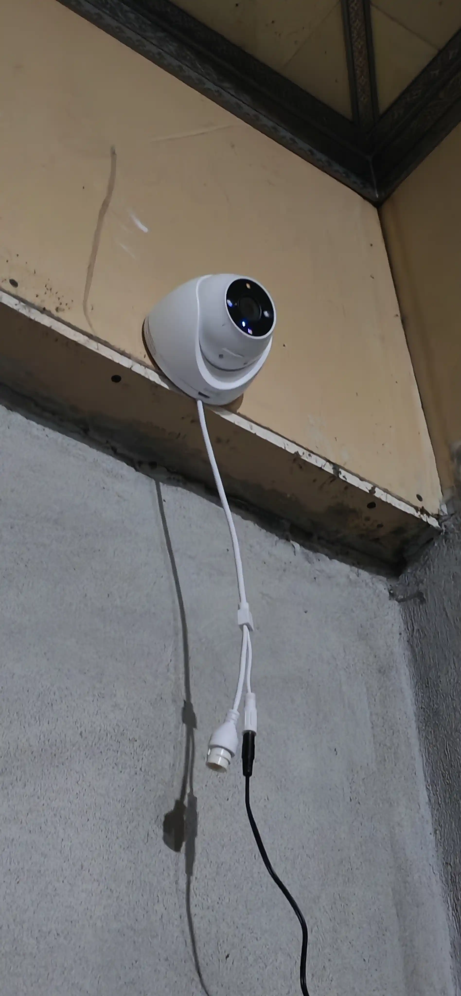Камера видеонаблюдения Ezviz H4 3Mp Wi-Fi, двусторонняя связь, ночное цветное изображение