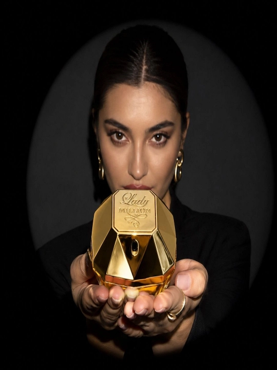 Lady Million uslubidagi ayollar atiri — nafis, shirin va uzoq saqlanuvchi parfum