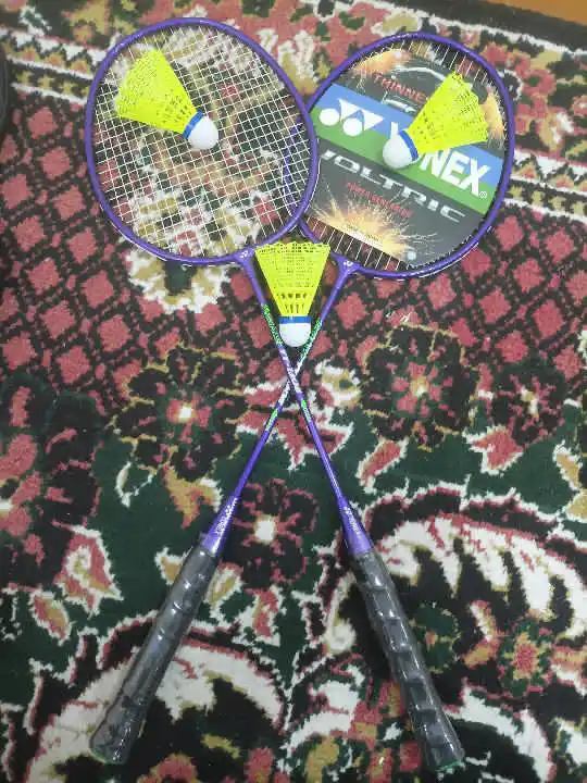 Набор для бадминтона Yonex (2 ракетки + воланы + чехлы)