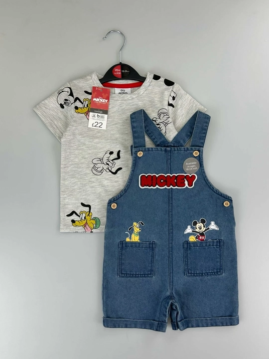 Disney qahramonlari bilan bolalar kombinezoni, Kombinezon