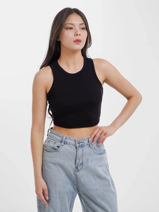 Ayollar uchun kalta top, rubchikli krop top