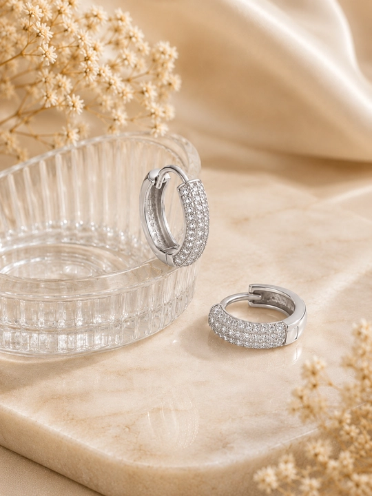Ayollar va qizlar uchun 18k oltin bilan qoplangan 925 probali sterling kumushdan yasalgan ziraklar