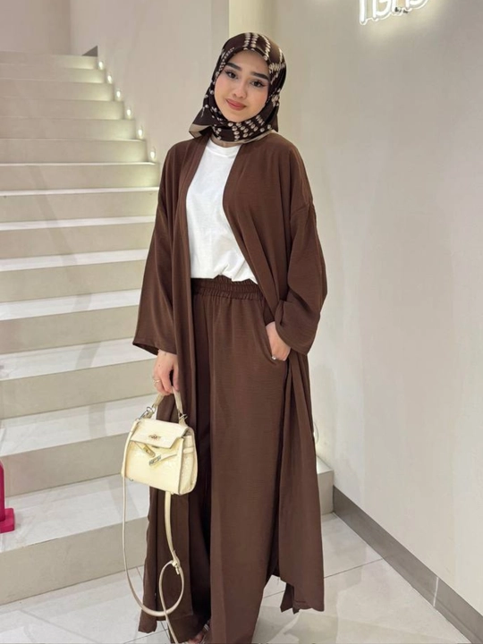 Abaya 3 v 1 gacha shimlar bilan uchta to'plam qulay, abaya + kyulot + futbolka(42-54)
