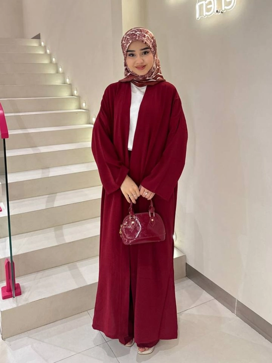 Abaya 3 v 1 gacha shimlar bilan uchta to'plam qulay, abaya + kyulot + futbolka(42-54)