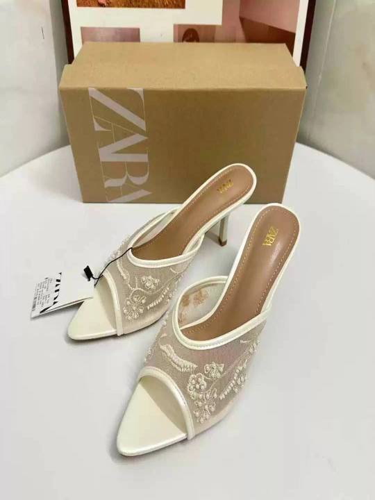 Женские мюли Zara на каблуке с открытым носком - 