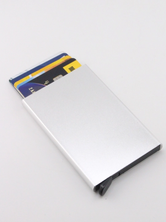 Metall kartxolder RFID/NFC himoyali, bank kartalari, hujjatlar uchun ixcham karta g‘ilofi