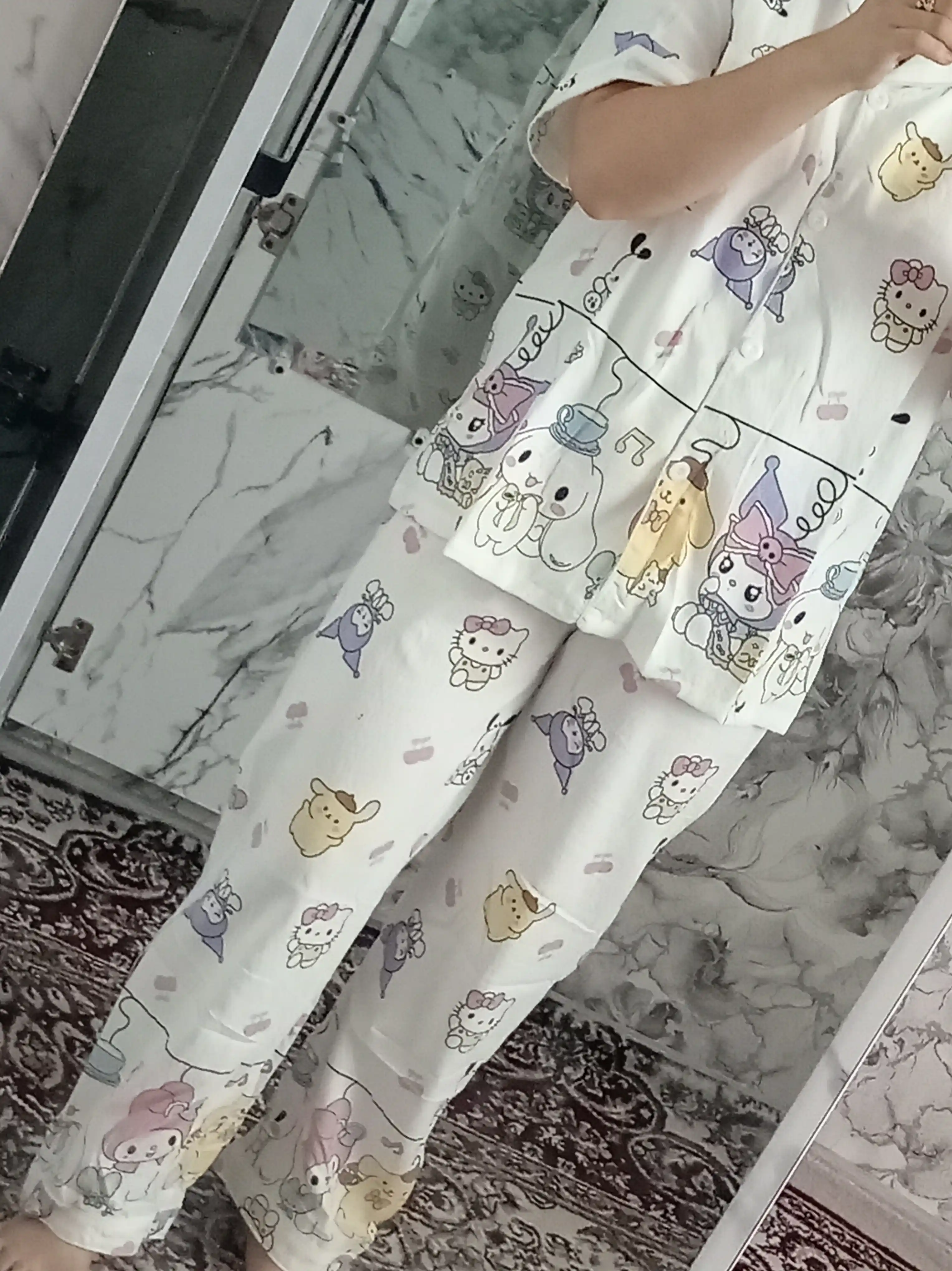 Ayollar pijamasi