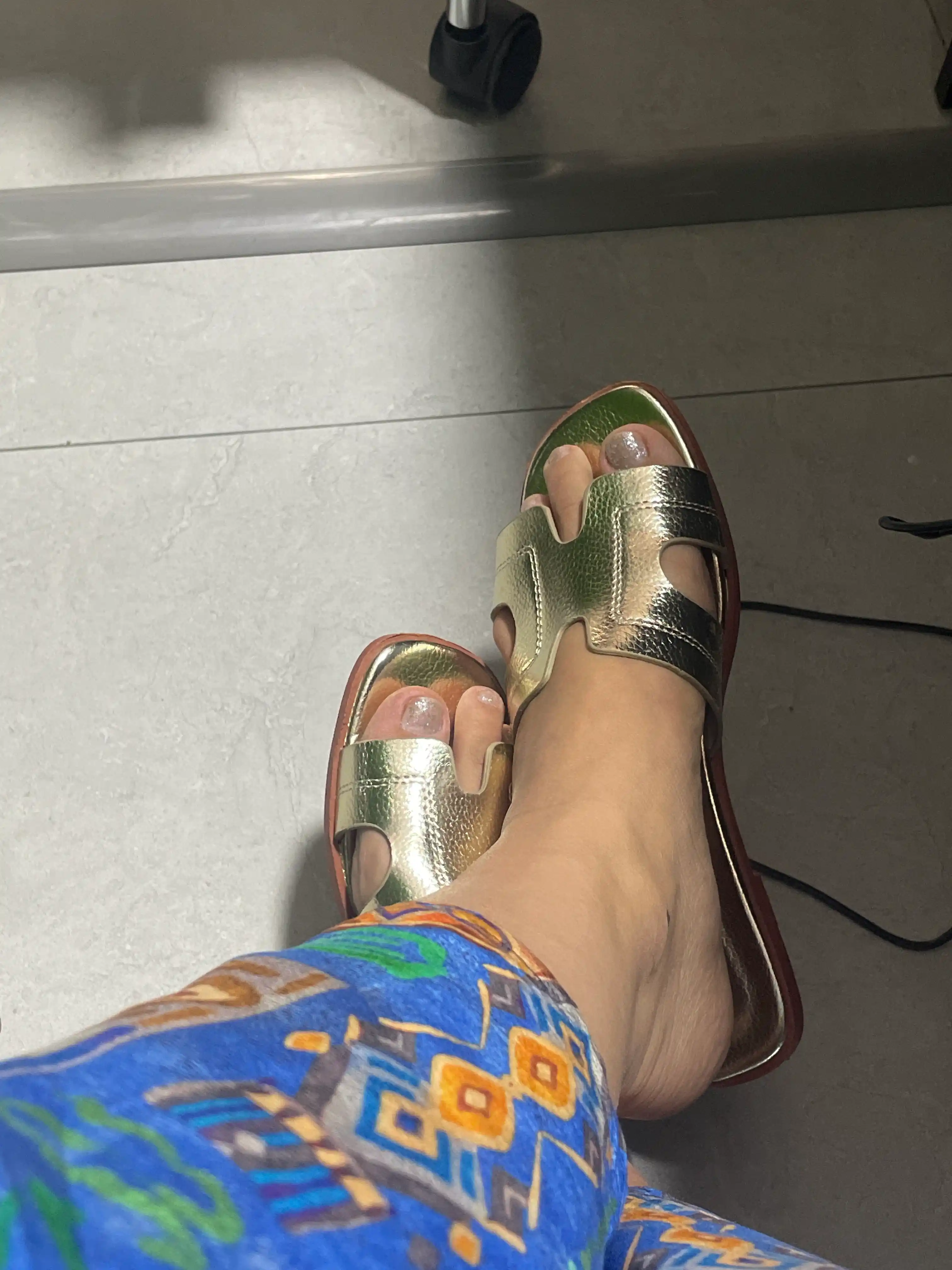 Yuqori sifatli ayollar shippaklari, Hermes shippaklari, ayollar poyabzali, 36-41 malomerka