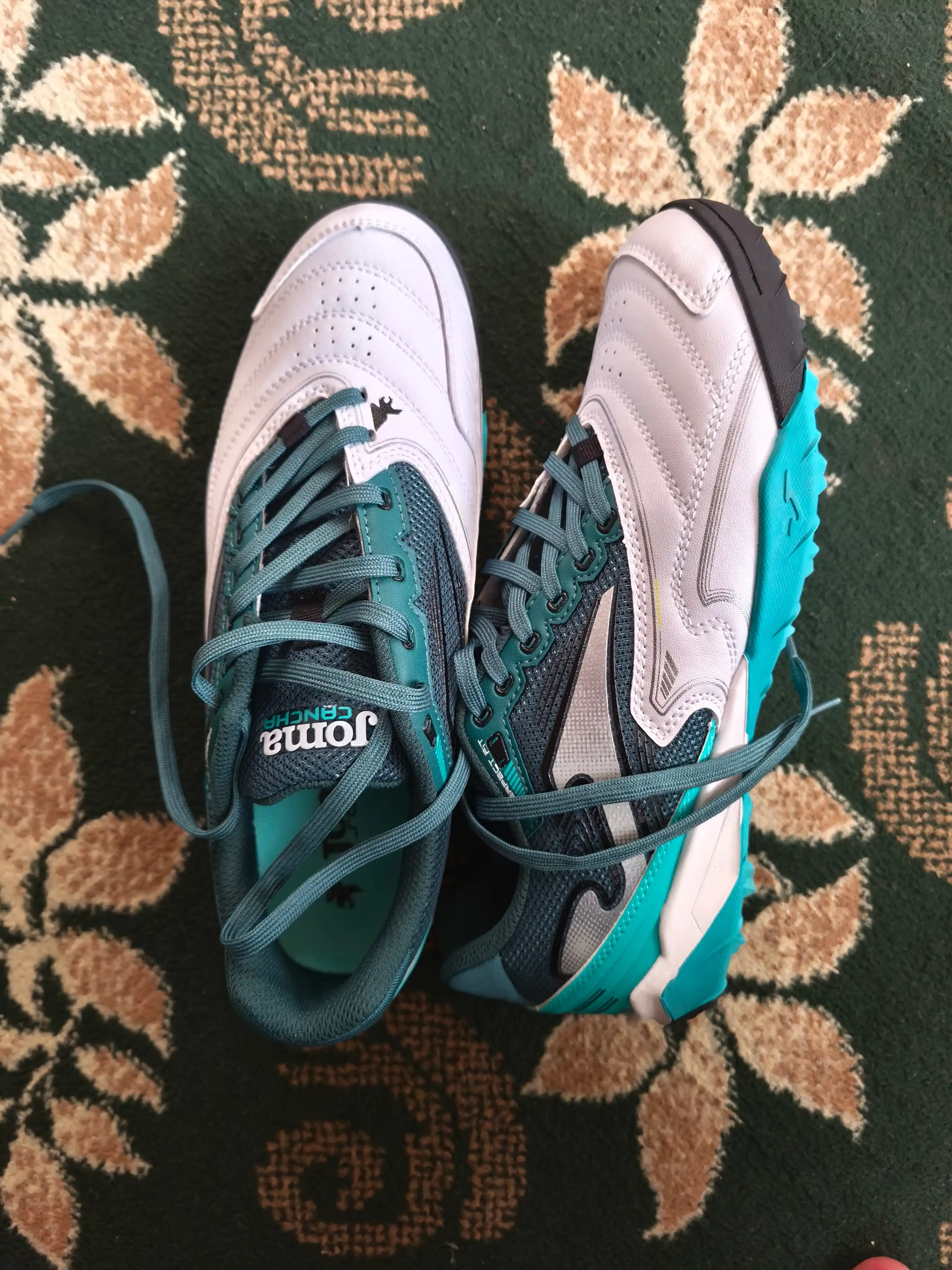 Joma Cancha 26 TF erkaklar futbol sorokonojkasi, sun’iy gazon uchun, oq