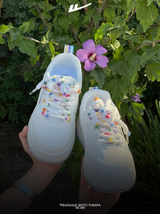 Ayollar uchun zamonaviy krossovkalar Warrior Rainbow Sneakers