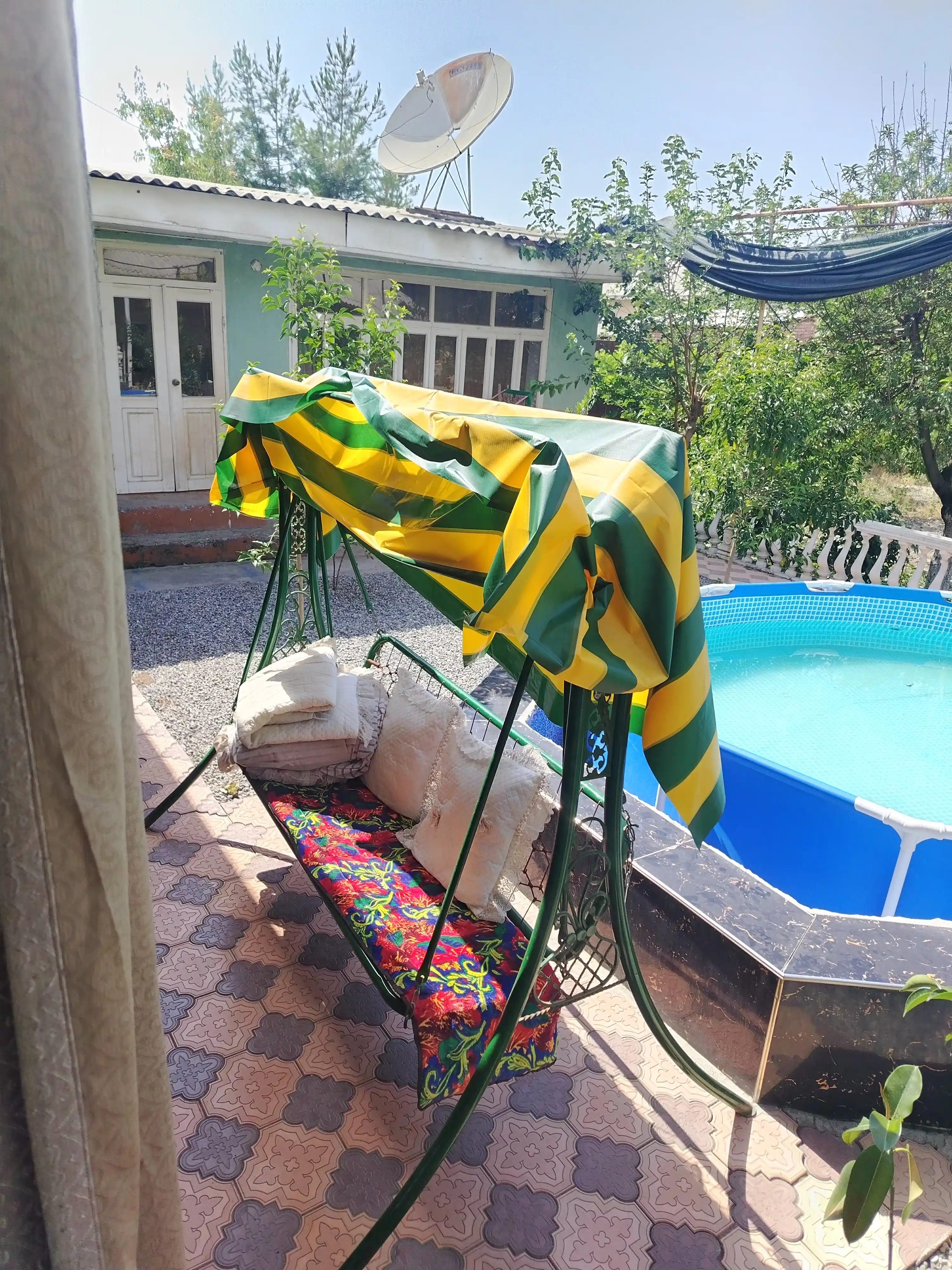 Banner matosi, suv o'tkazmaydigan tent, Quyosh va tashqi ta’sirlarga chidamli