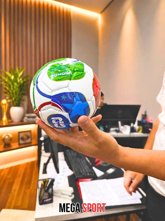 TRIONDA bolalar futbol to‘pi, o‘lchami 3, quyma va tikilgan versiyalarida mavjud