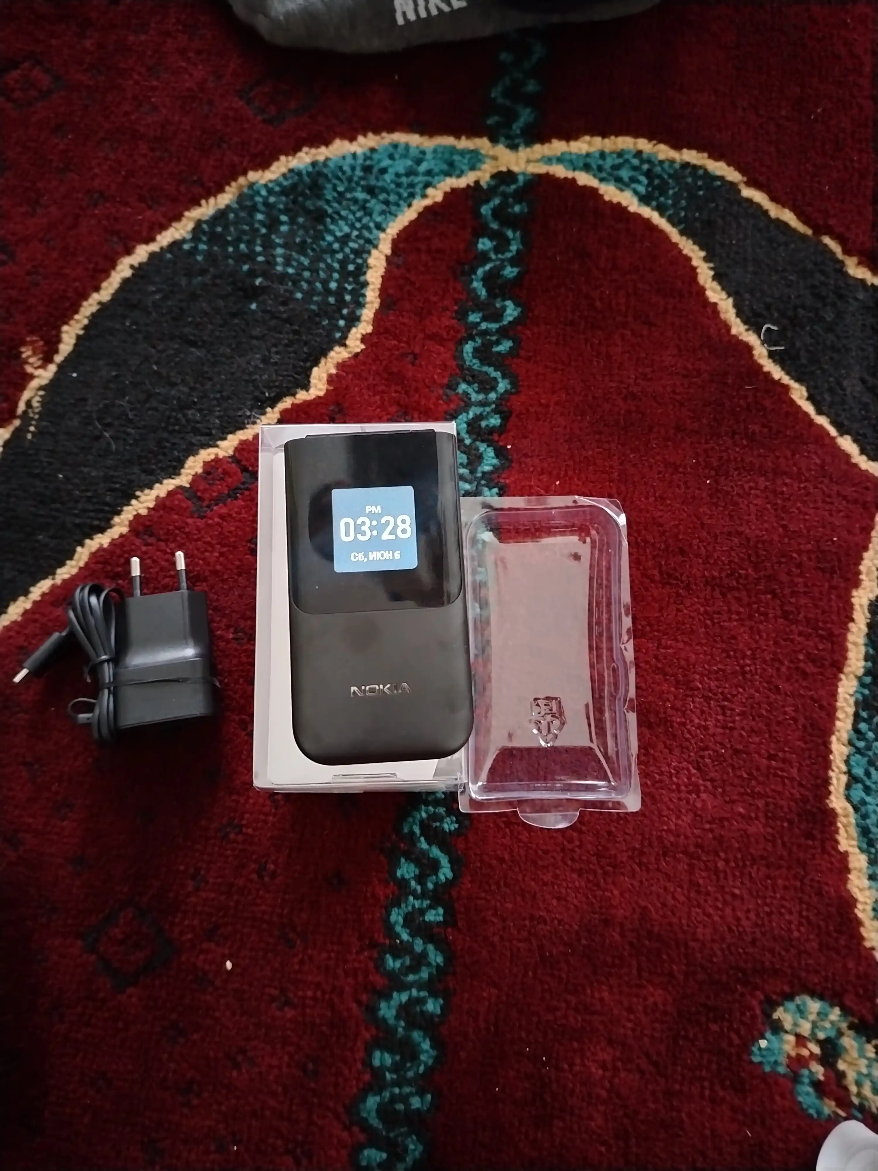 Nokia 2720 Afsonaviy sinalgan legendarniy Brend  endi yana Sotuvda ulgurib qoling 2 ta sim