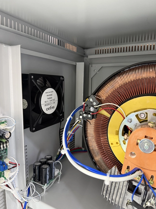 Stabilizator,SAAB, laterniy, 30kVA