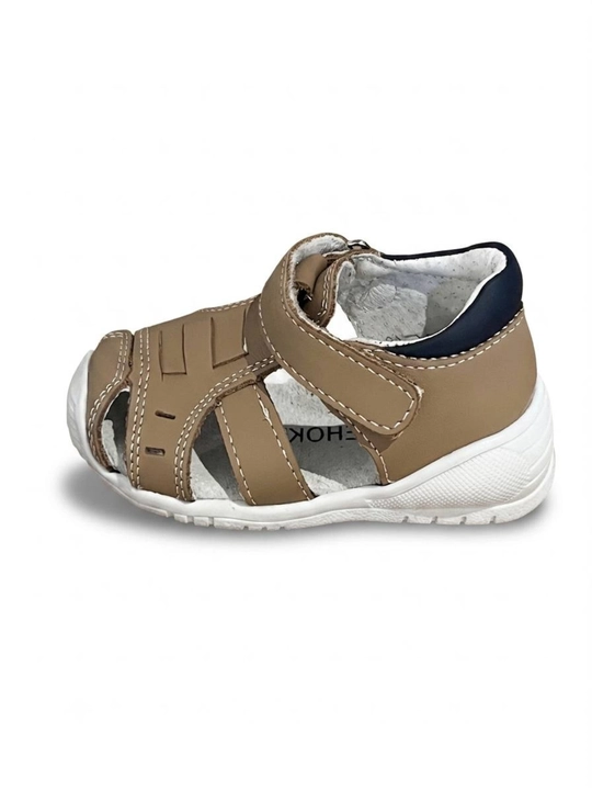 Bolalar uchun ortopedik bosonojkalar egiluvchan taglikli,havo o‘tkazuvchi,sayr uchun qulay