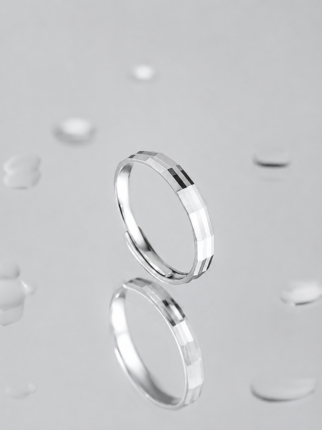 925 probali sterling kumushdan yasalgan "ALIXANDRA" erkaklar uzugi