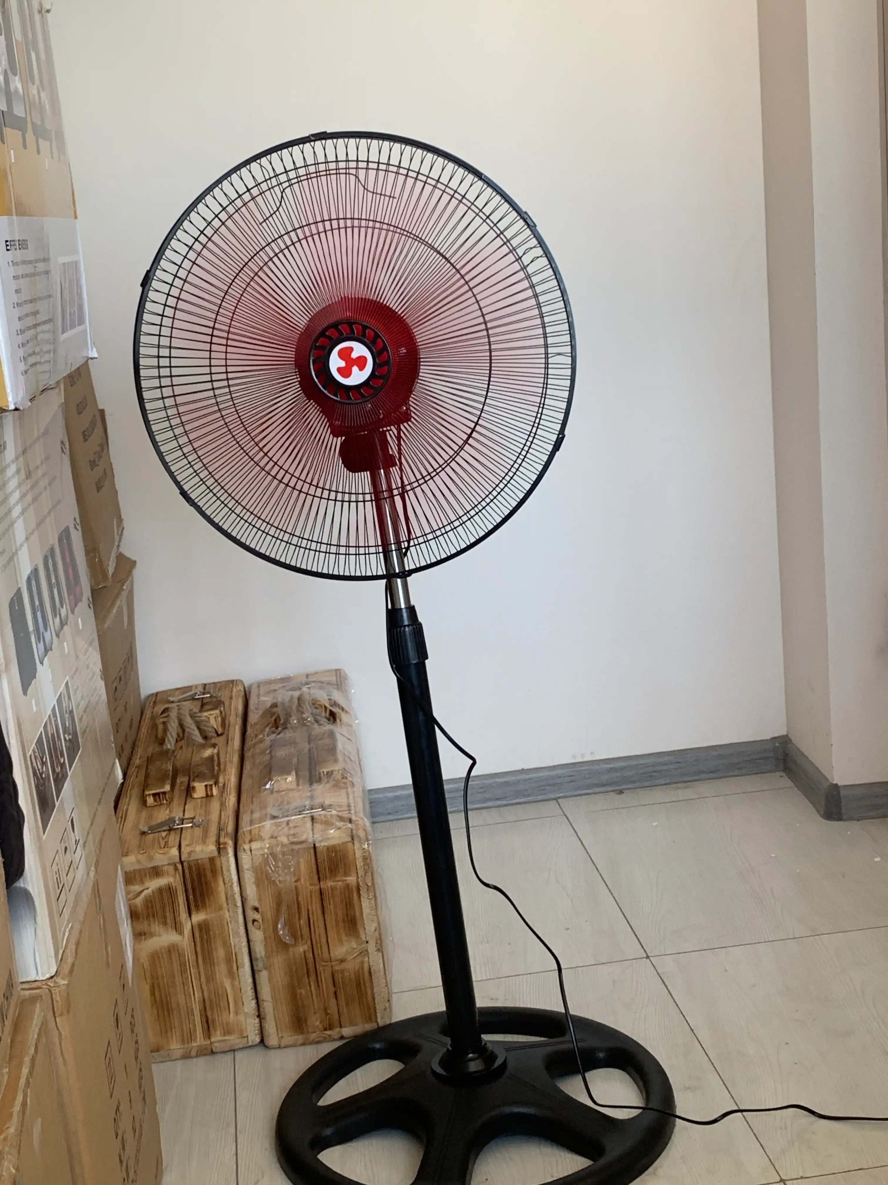 Ventilyator 5 parrakli, kuchli va jim 3 tezlik, balandligi sozlanadi