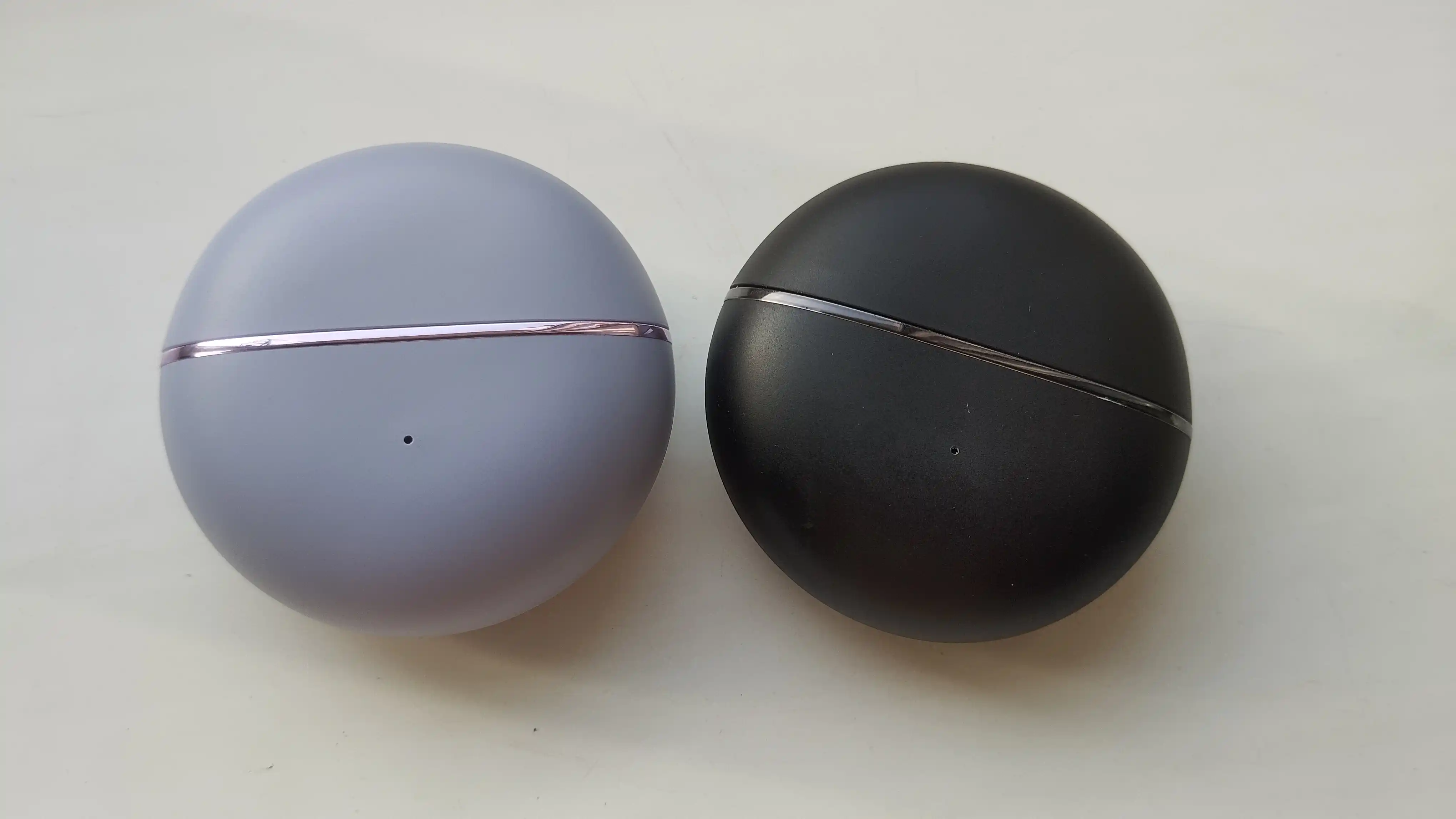 Simsiz Bluetooth quloqchinlar, sensorli boshqaruv va sifatli ovoz bilan