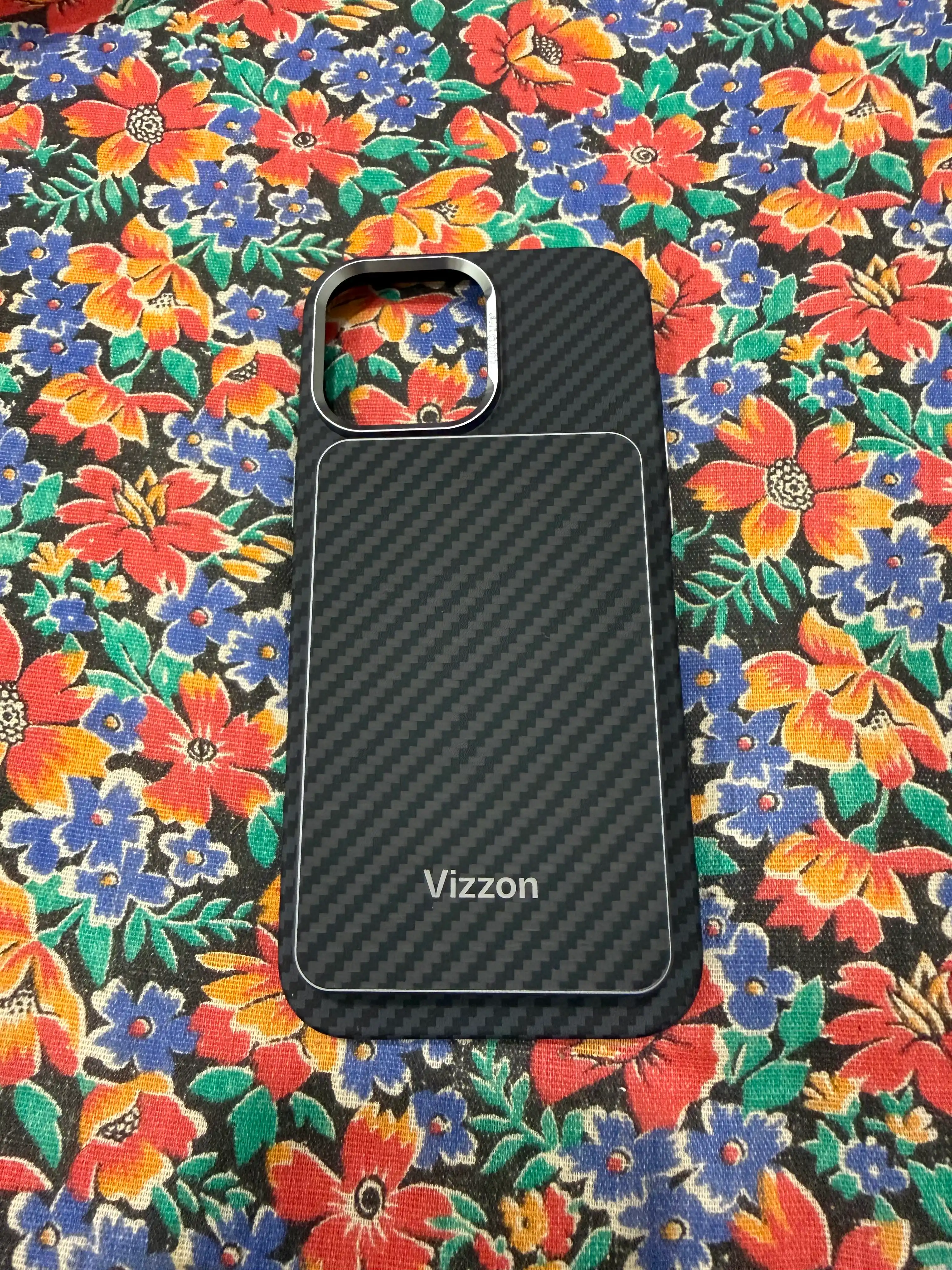 VIZZON “Kevlar Magnetic” tashqi akkumulyatori, tezkor zaryadlash, sig‘imi 5/10 000 mA/soat