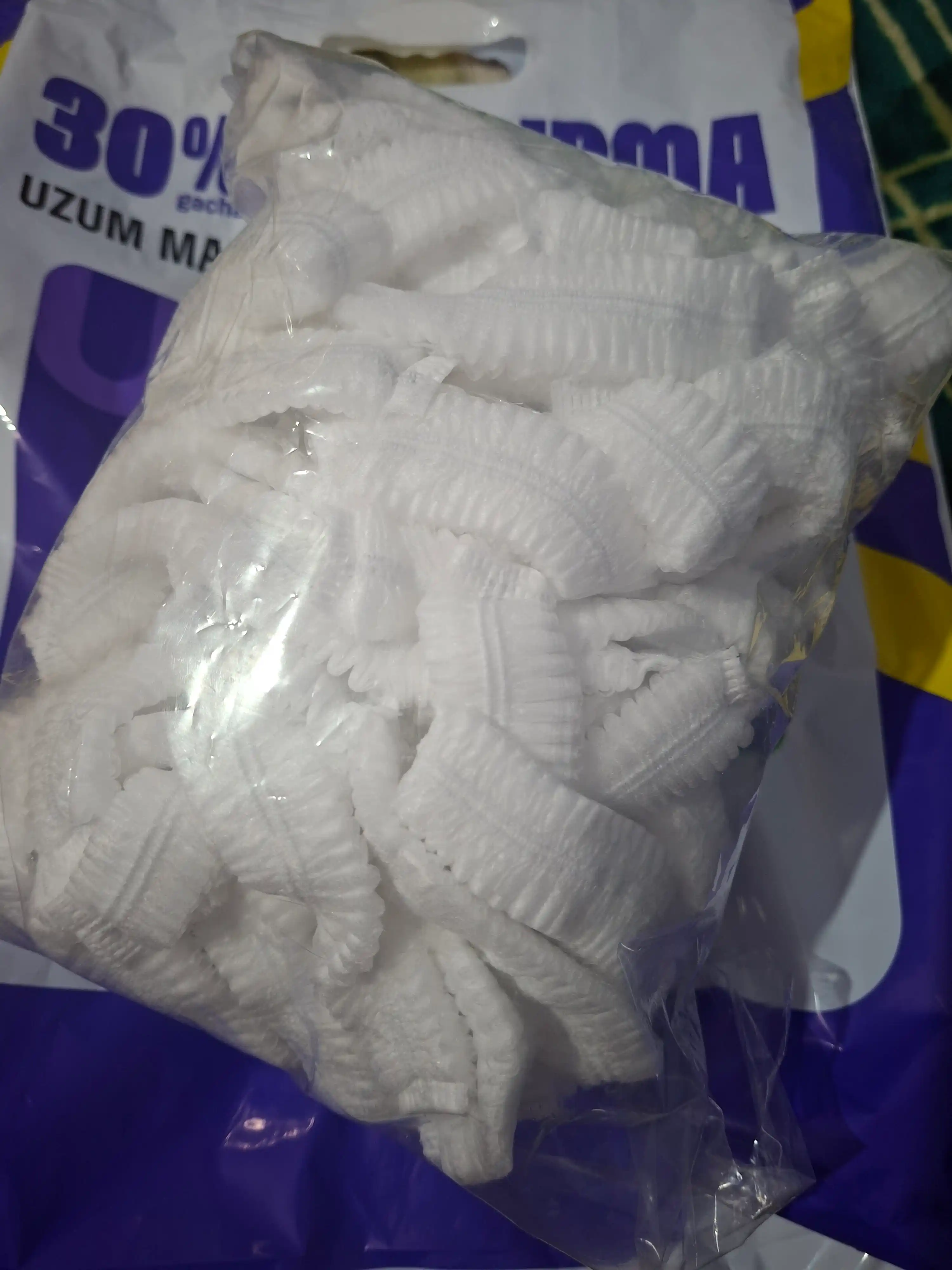 Bir martalik qalpoqlar, Sharlotta, 100 dona