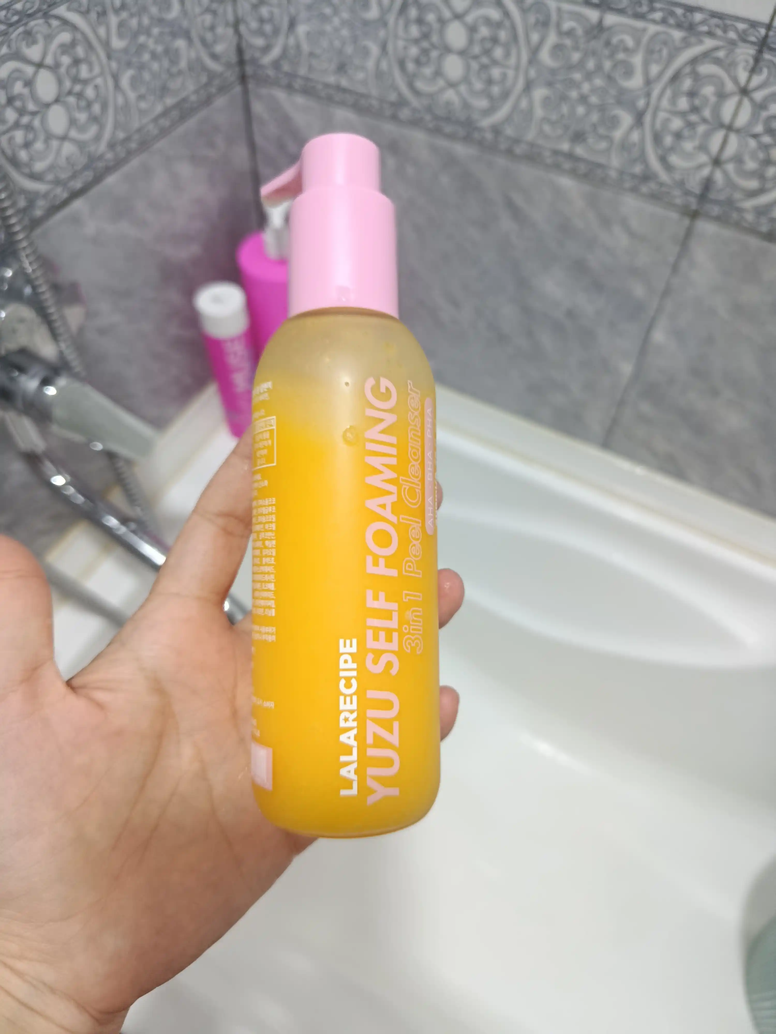 LALARICIPE Yuzu Self Foaming 3‑в‑1 AHA BHA – нежная пенка для очищения лица, 200 мл