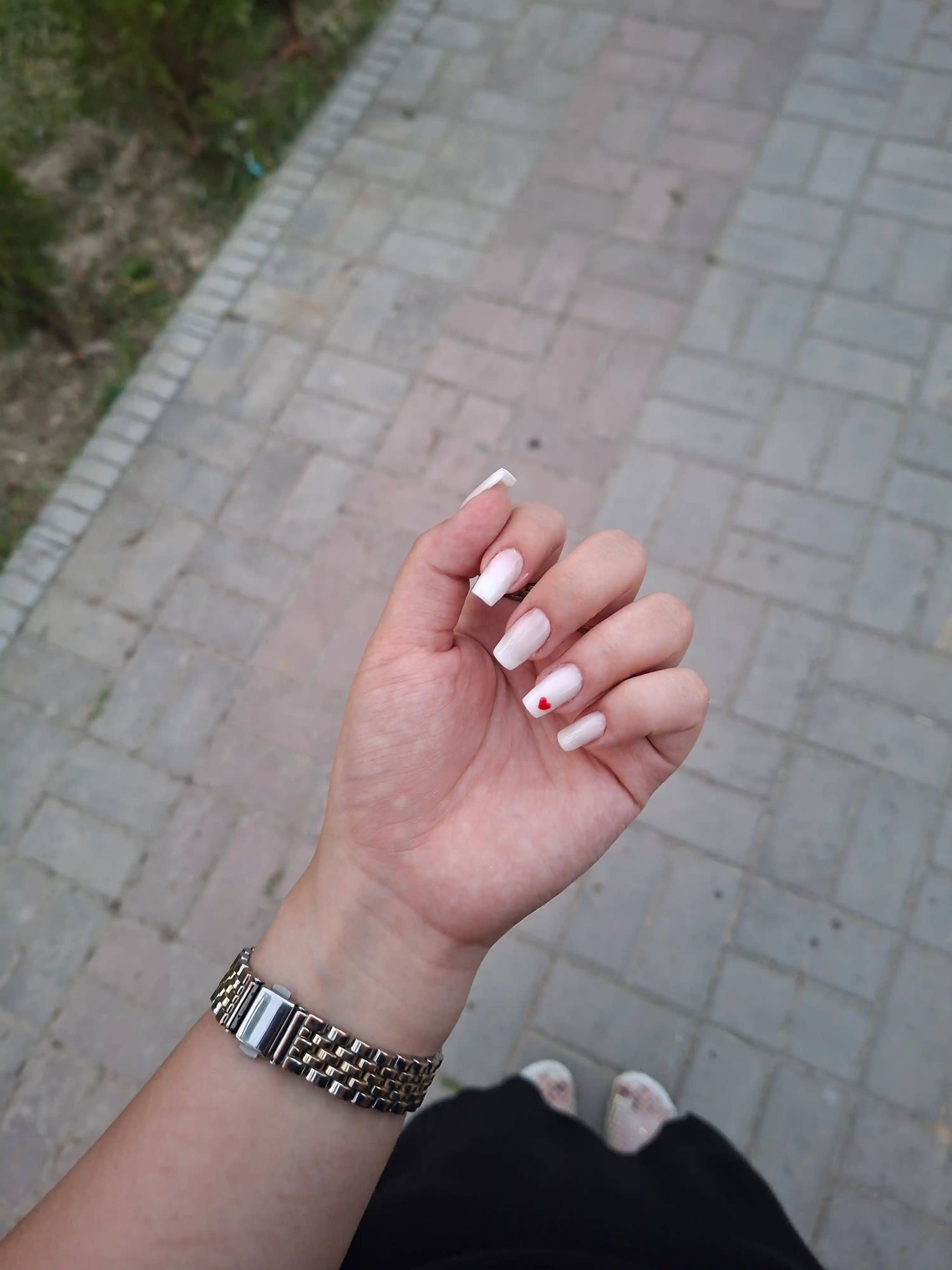 LACOMCHIR UV gel-lak, LED 10 ml barqaror rang, yaltiroqlik