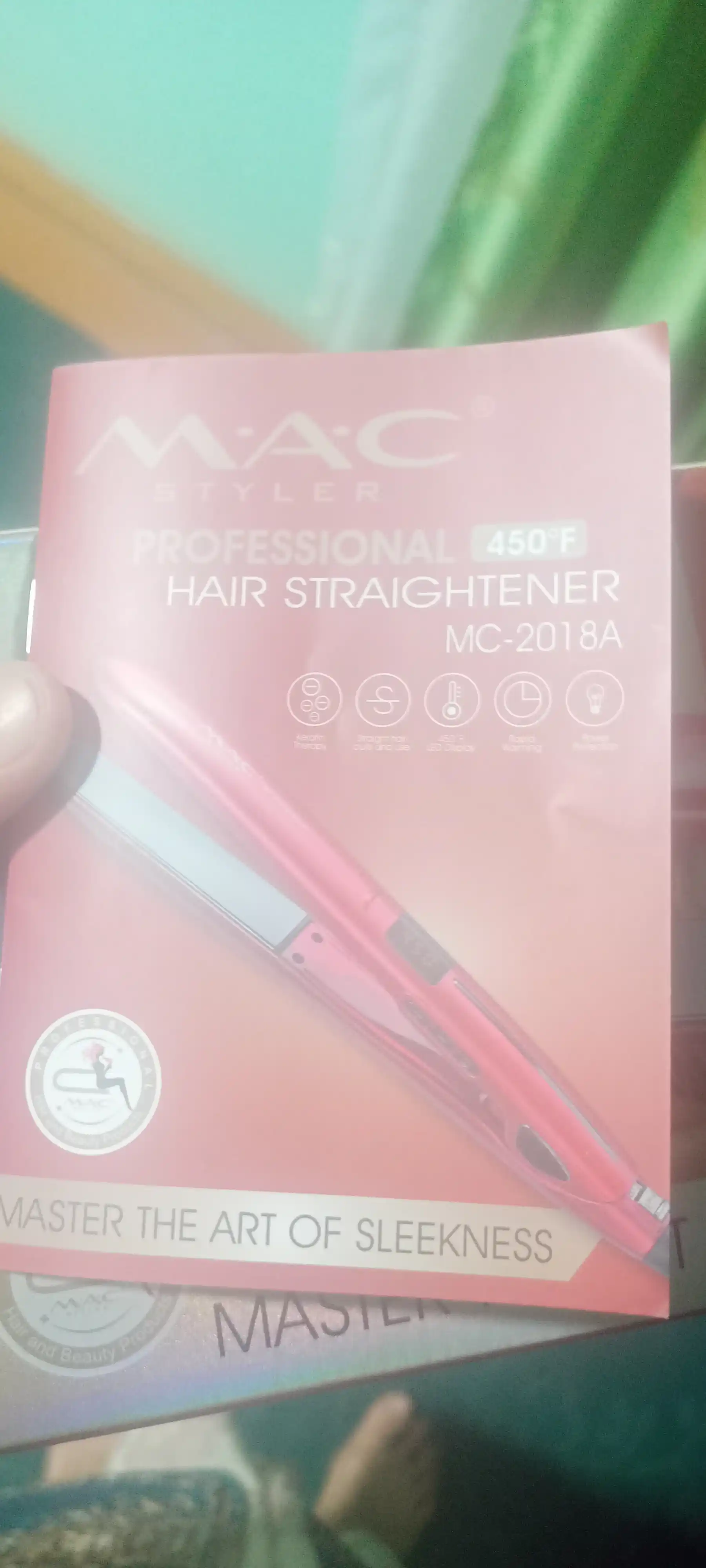 Professional soch tekislovchi dazmol MAC Styler MC-2018, LED displeyli