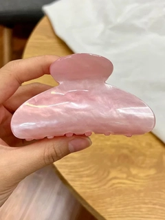 Розовый
