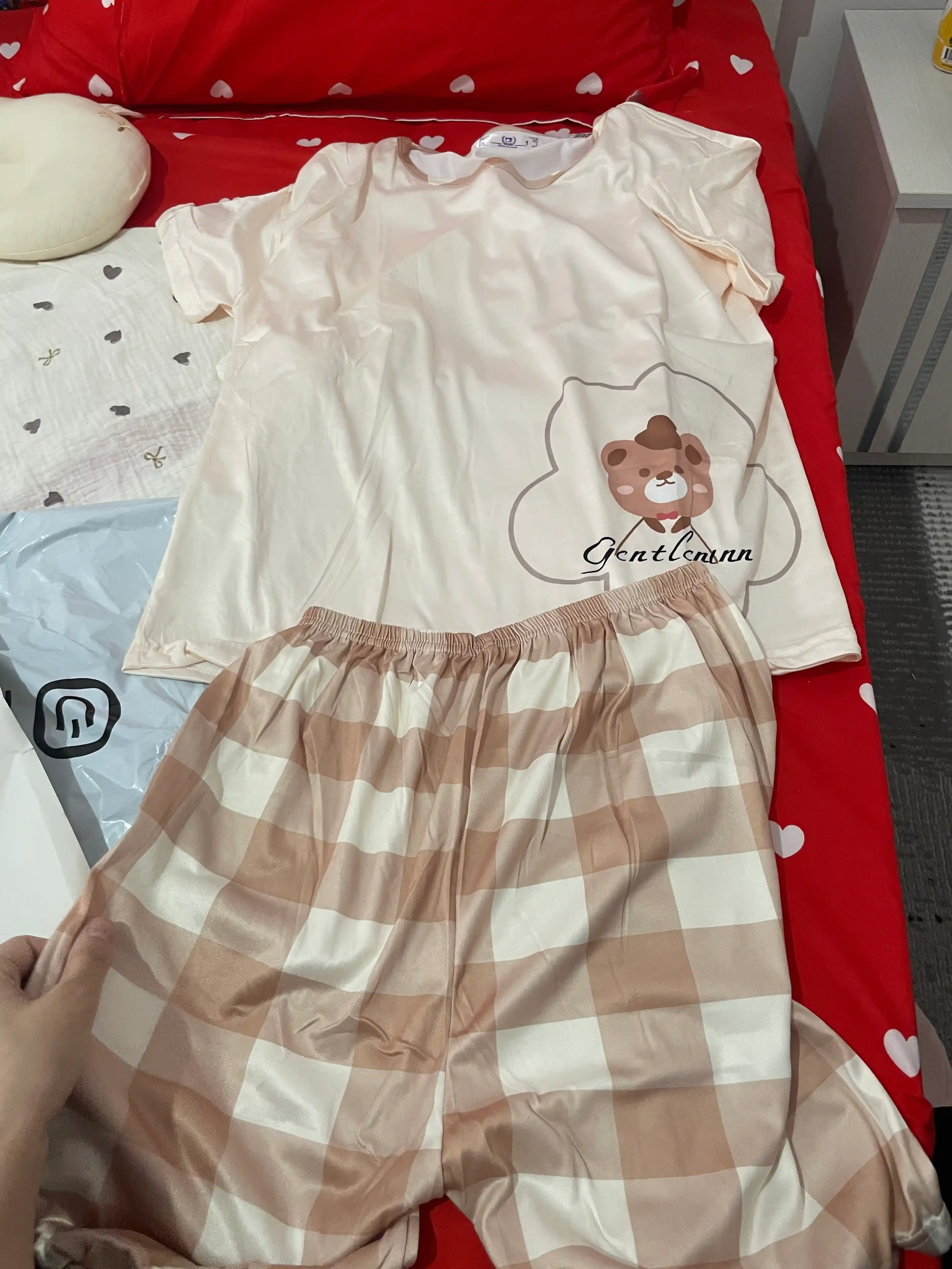 Ayollar va qizlar uchun pijama,komplekt futbolka va shortik, uy kiyimi