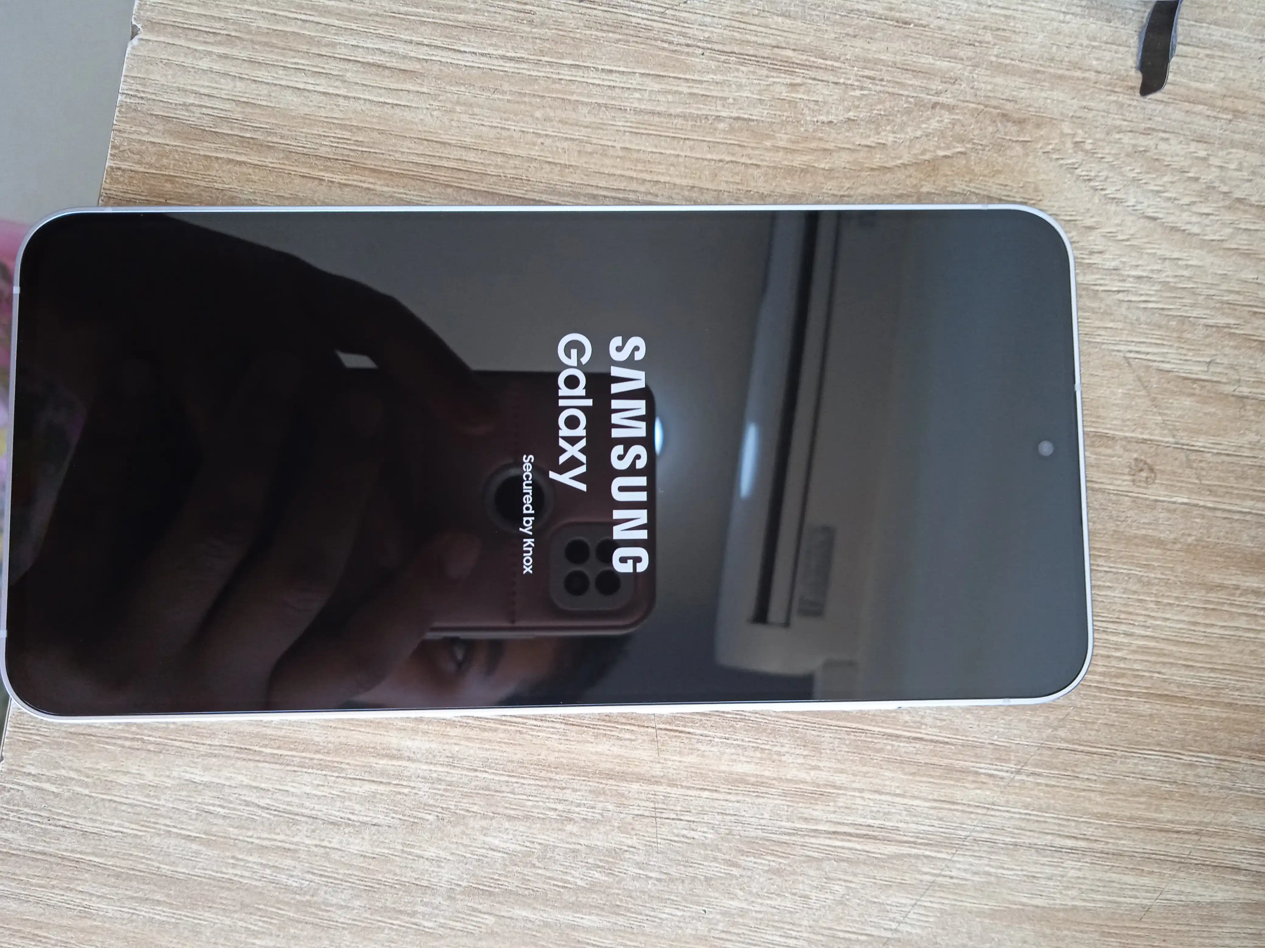 Samsung Galaxy S25 FE smartfoni, Dynamic AMOLED 2X, 50 MP, 120 Gs, 1 yillik kafolat