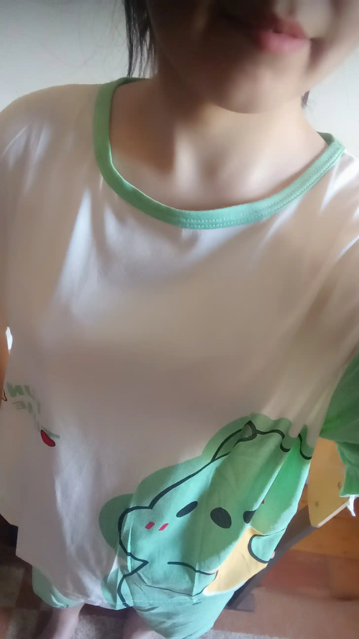 Ayollar va qizlar uchun pijama,komplekt futbolka va shortik, uy kiyimi