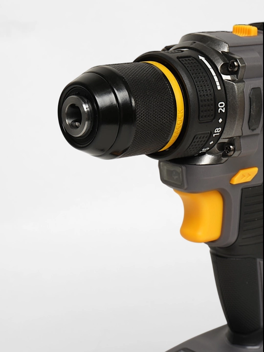 Shurup buragich professional ERAMAX, cho'tkasiz motor, 10 mm, akkumulyatorli, 2 dona