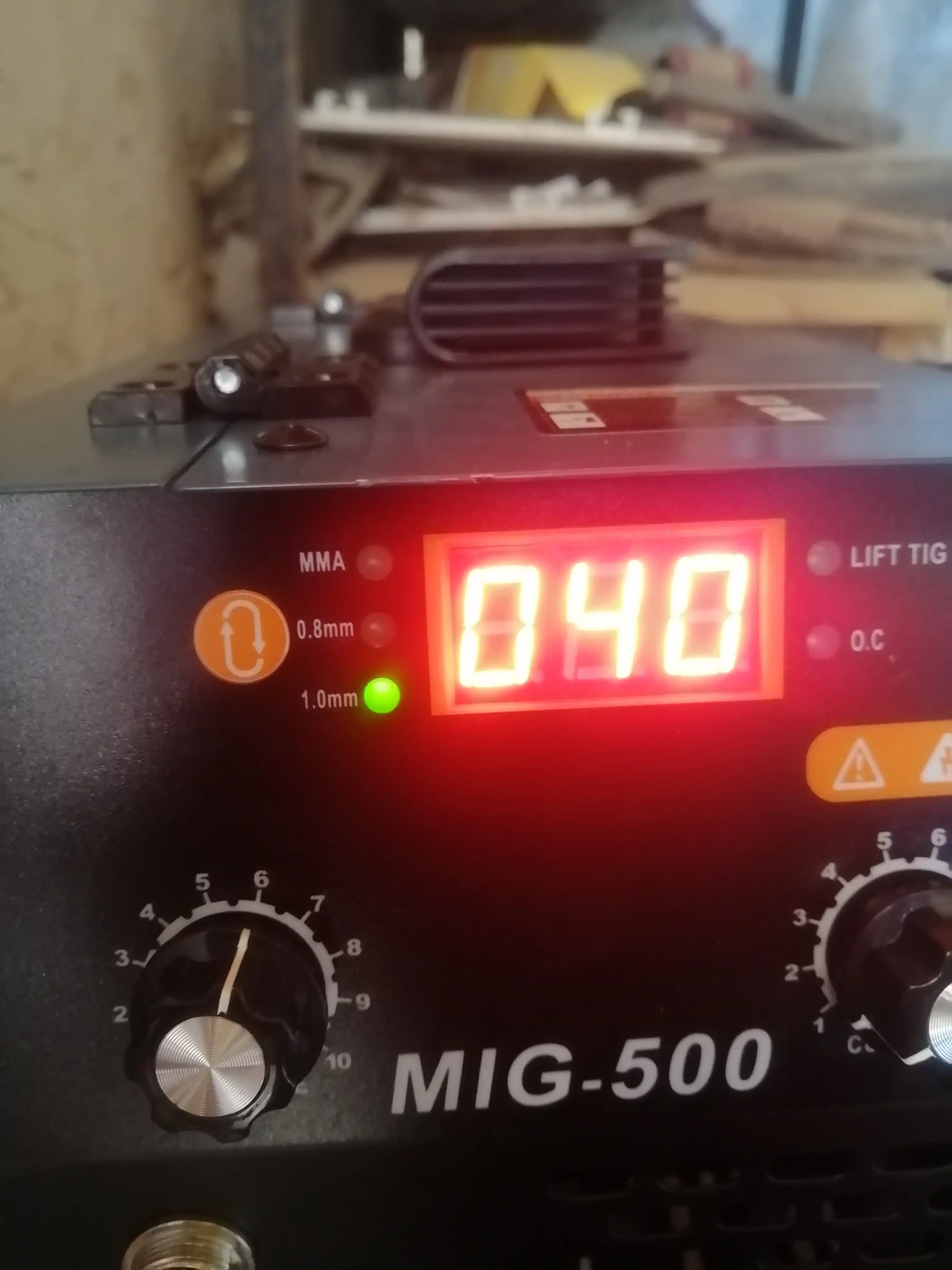 Payvandlash mashinasi, yarim avtomatik, gazsiz, MIG-500, invertor